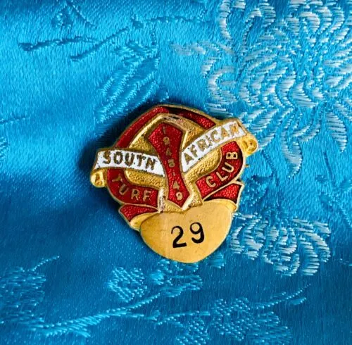 1948-1949 South African Turf Club # 29 Red   Gold Tone Enamel Cameo Pin Badge