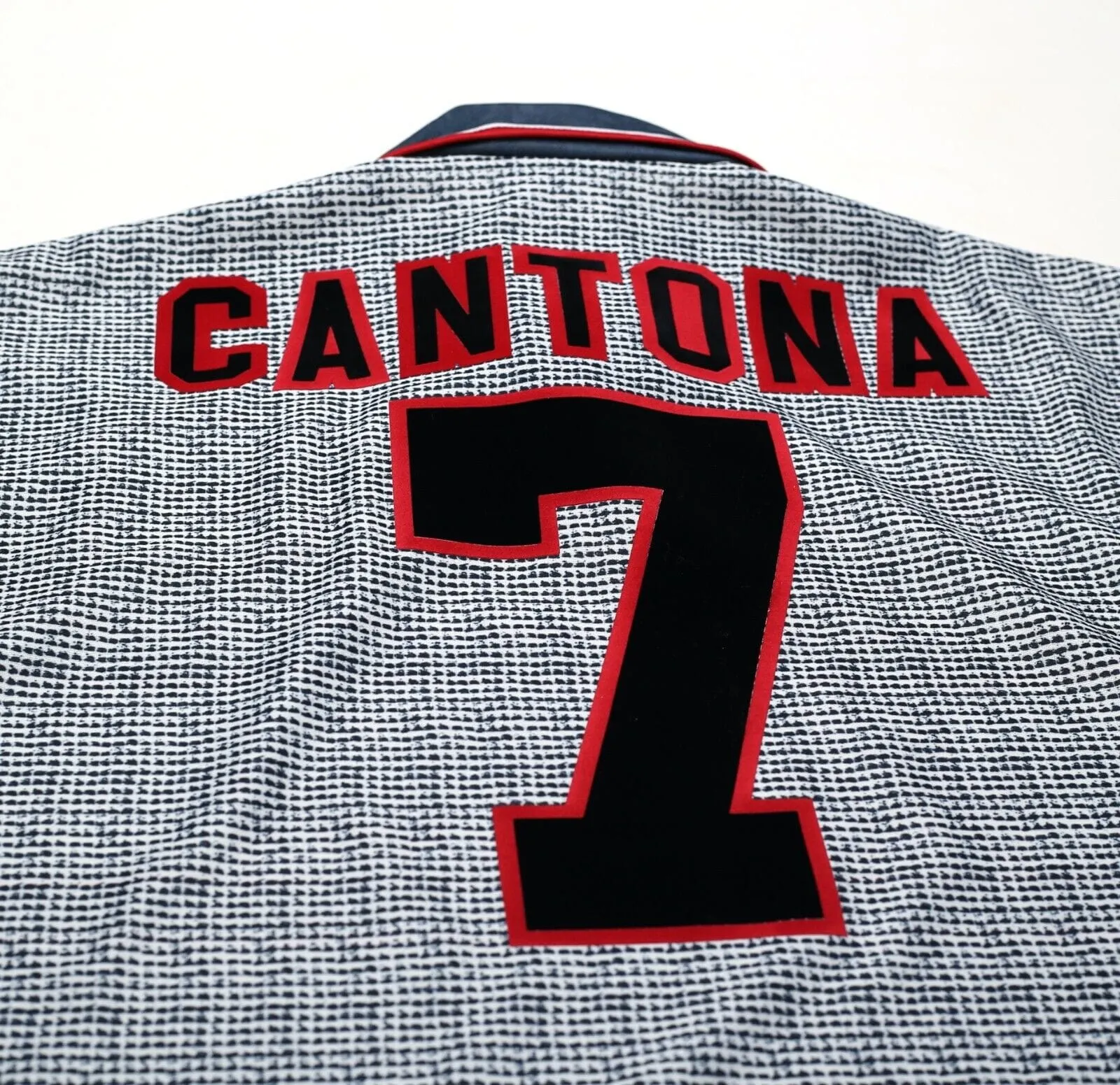 1995/96 CANTONA #7 Manchester United Vintage Umbro Away Football Shirt (M/L)