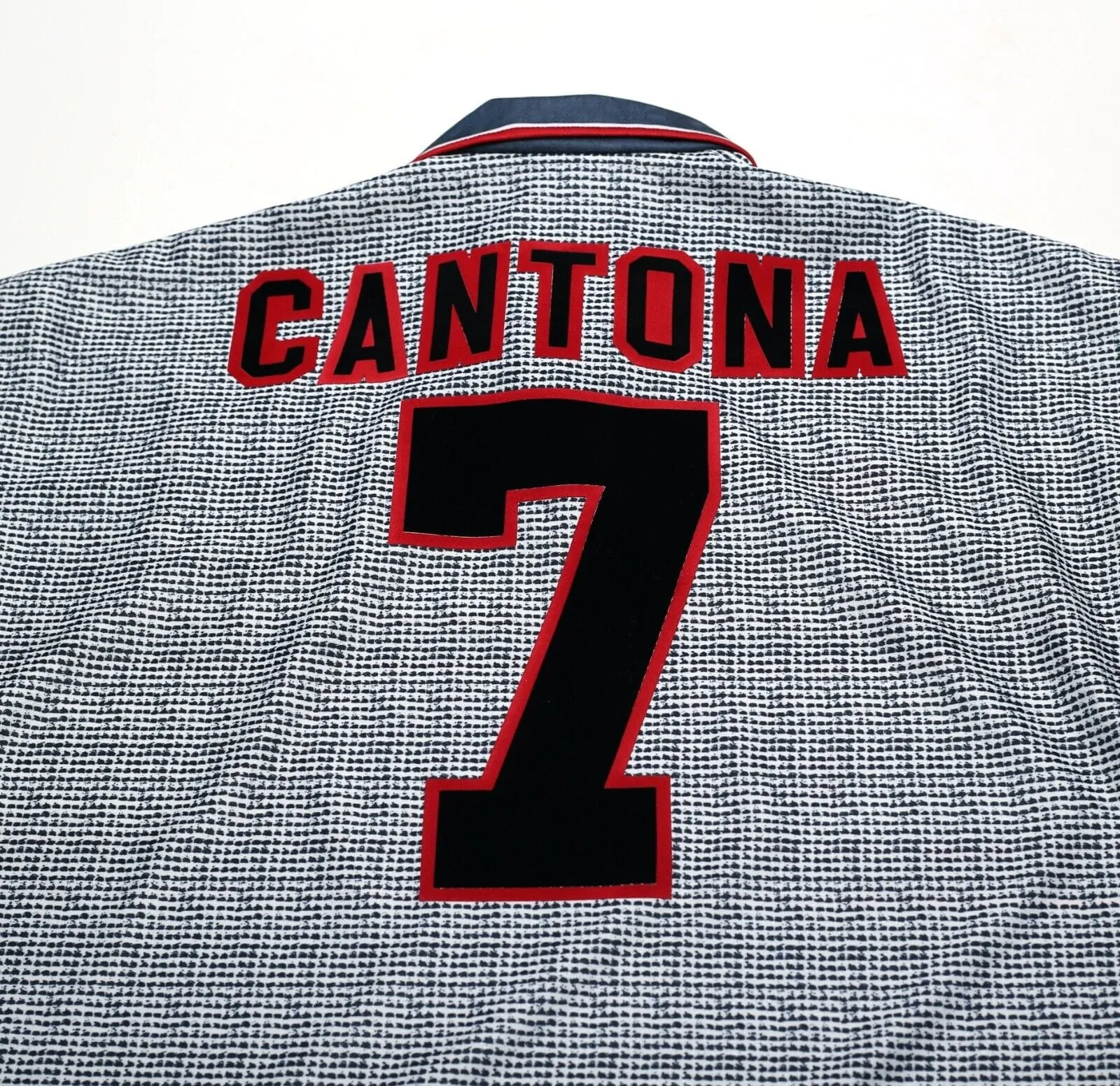 1995/96 CANTONA #7 Manchester United Vintage Umbro Away Football Shirt (M/L)