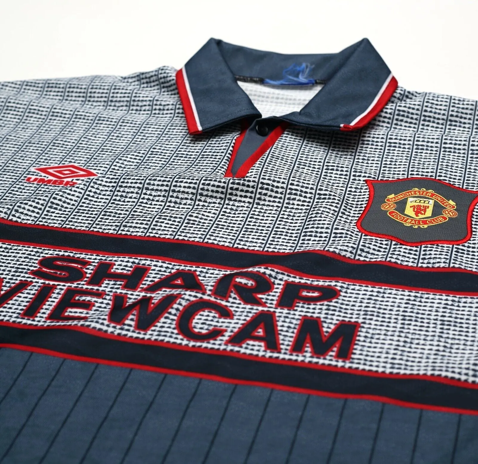 1995/96 CANTONA #7 Manchester United Vintage Umbro Away Football Shirt (M/L)