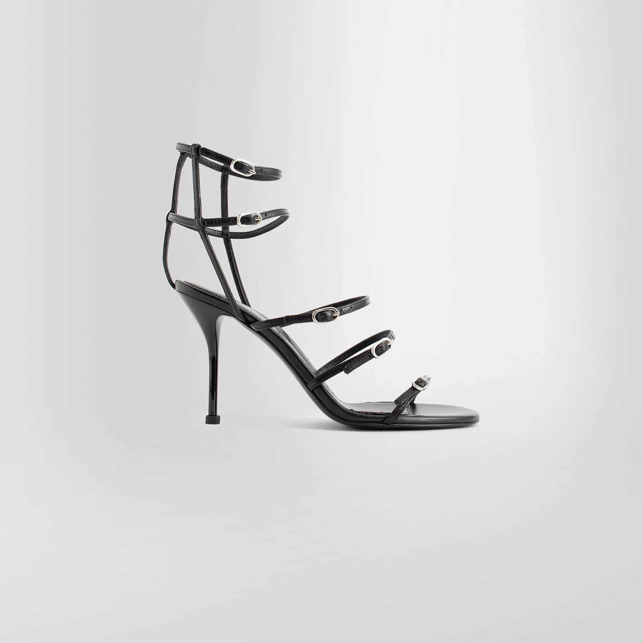 ALEXANDER MCQUEEN WOMAN BLACK SANDALS & SLIDES