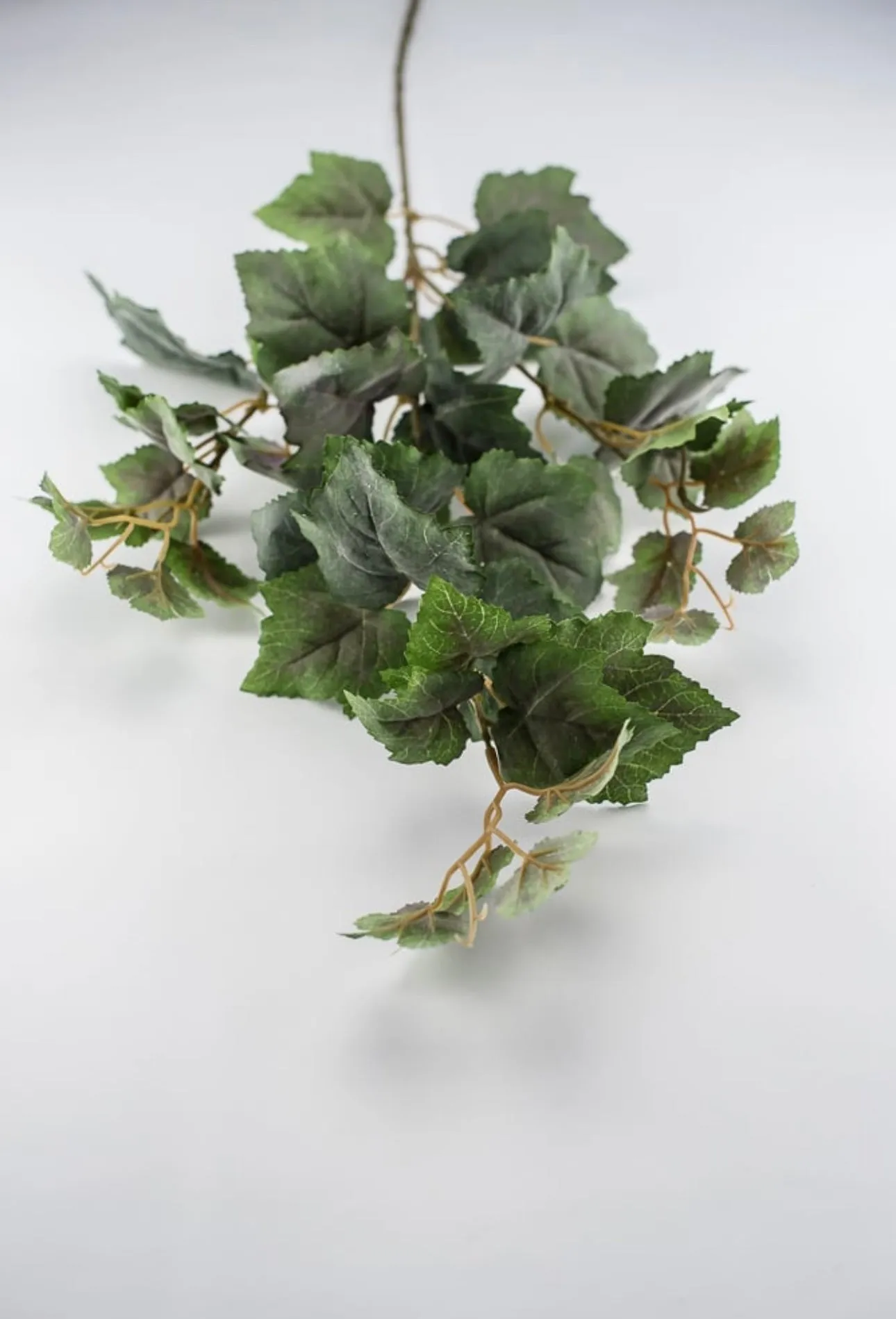 Artificial grape leaves spray