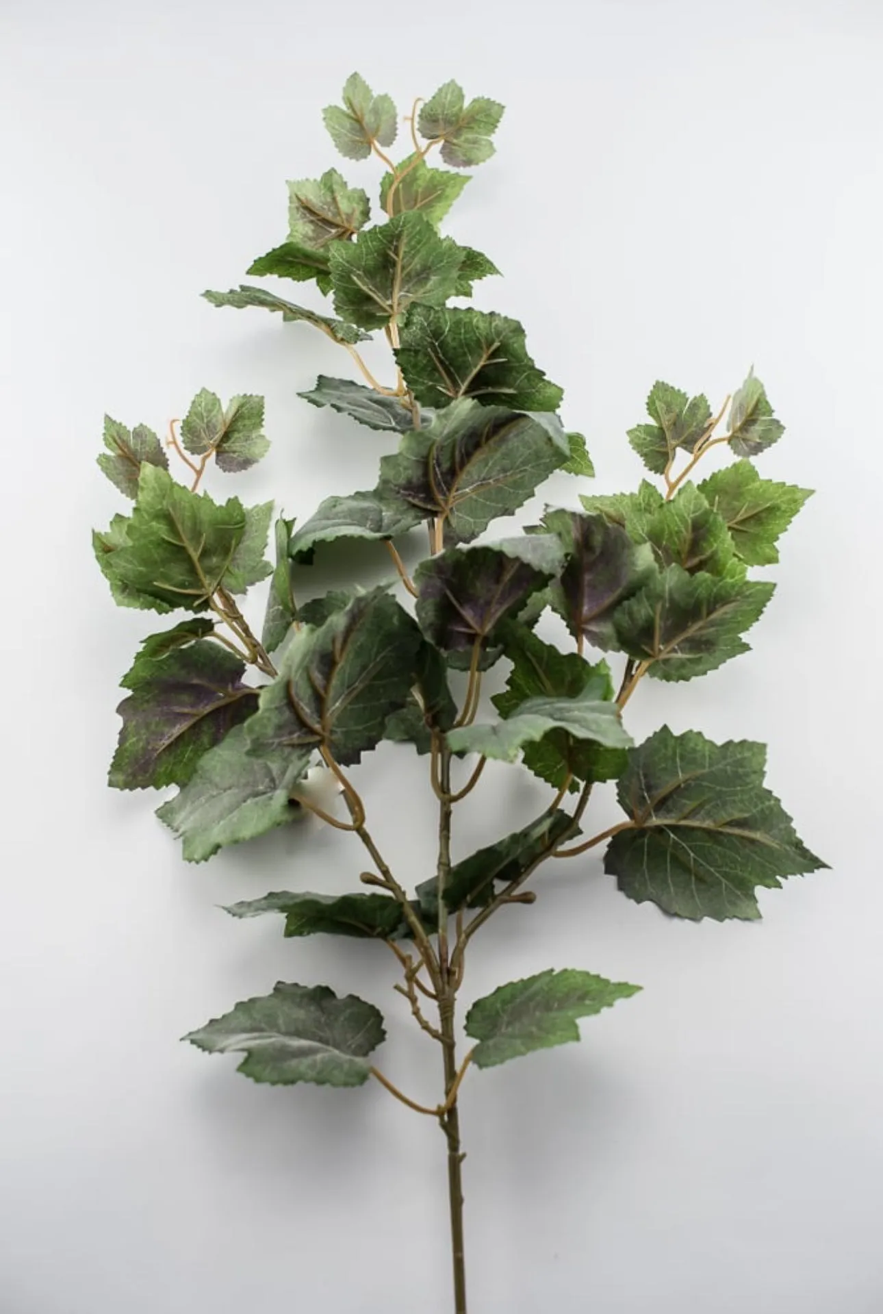 Artificial grape leaves spray