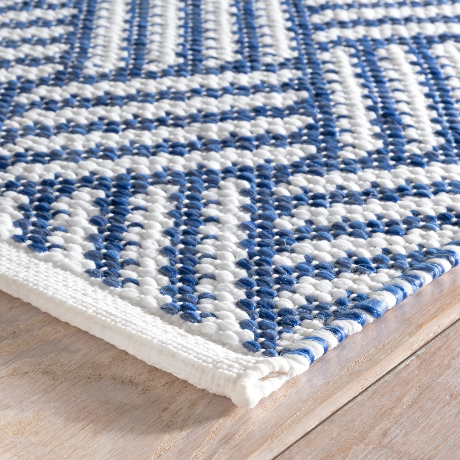 Dash & Albert  Crisscross Handwoven Denim Indoor Outdoor Rug