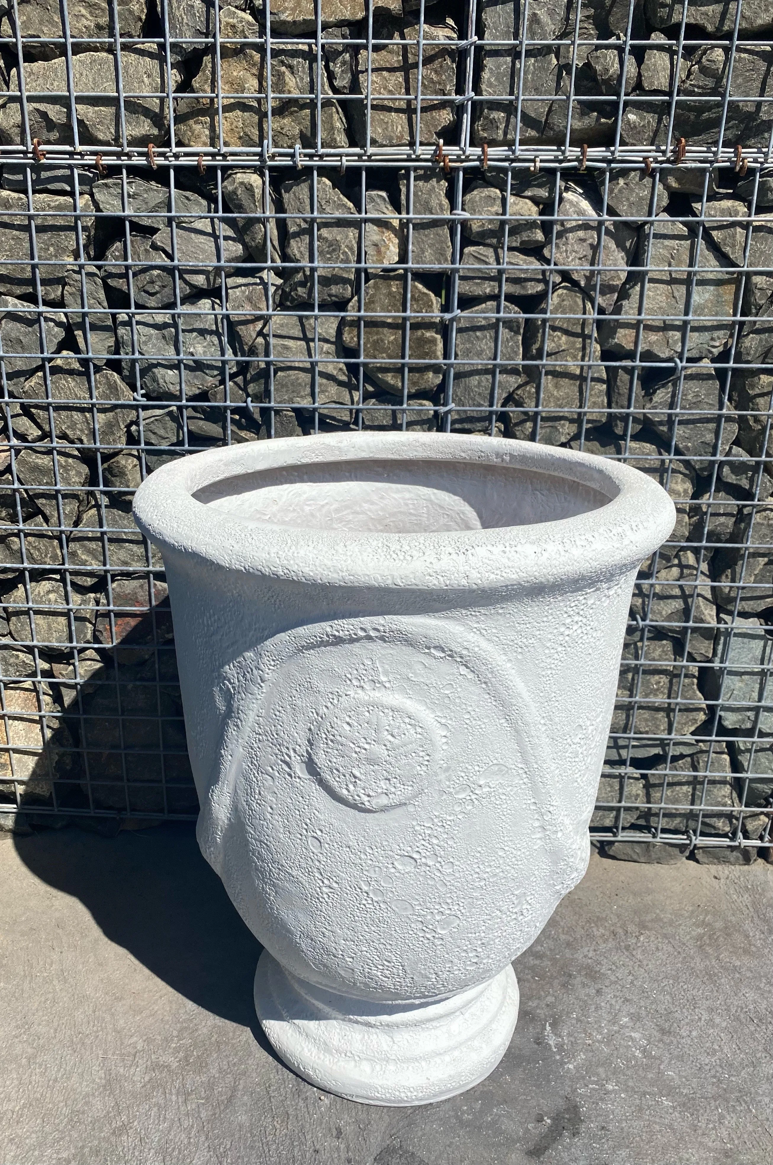 Fibreglass Urn White Med