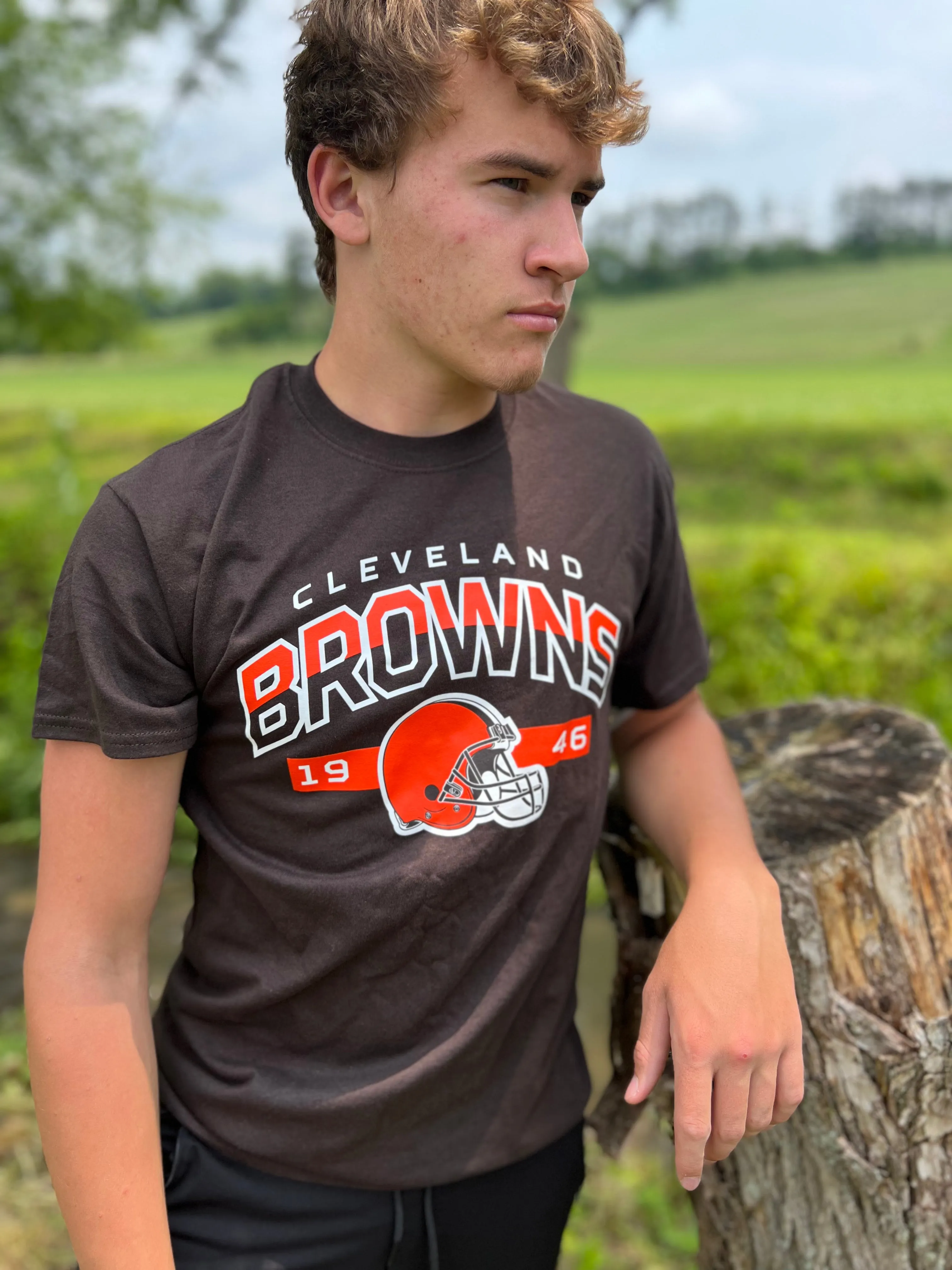 NFL Cleveland Browns 1946w/helmet NEW adult size Medium